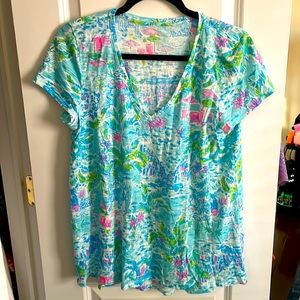 Lilly Pulitzer Etta V-neck Tee